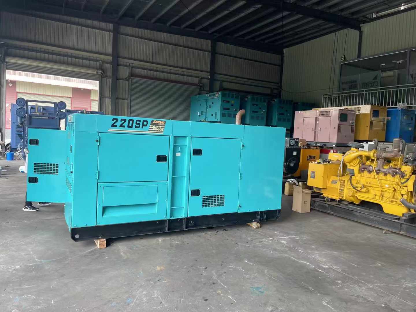 矿区800kW 柴油发电机的输出电流波动范围是多少?