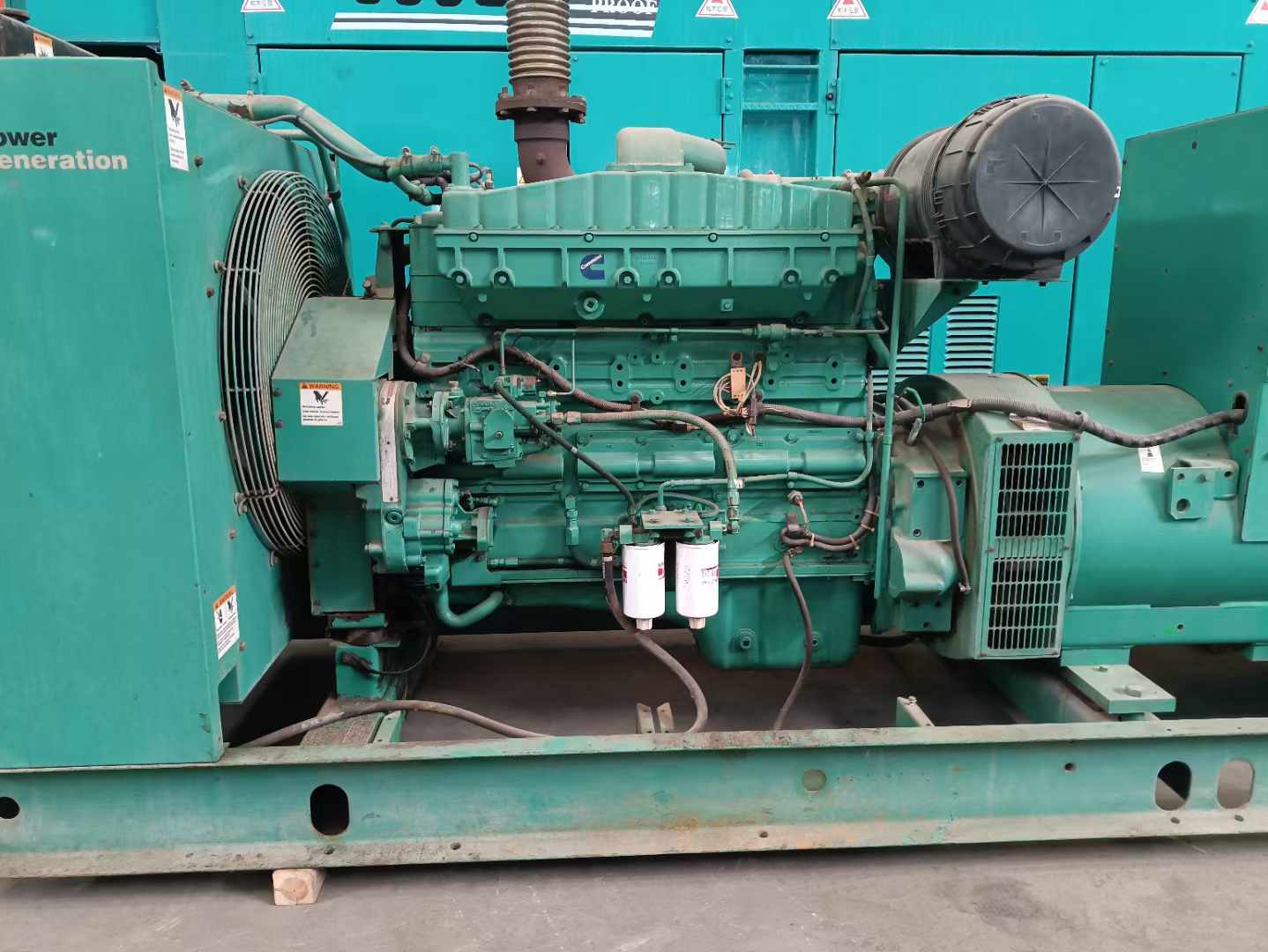矿区过载会对 600kW 柴油发电机组造成哪些损害？