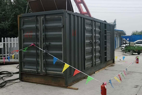 矿区发电机租赁空气滤清器多久更换一次？